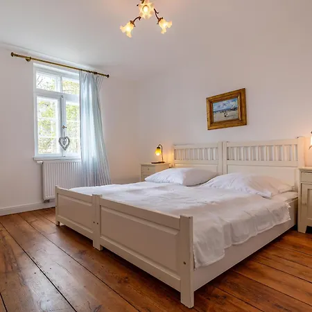 Apartment Koenigsstuhl *